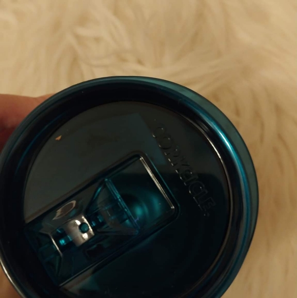 🍏FIRM! NWT DISNEY PARKS X CORKCICLE EVIL QUEEN JUST ONE BITE TUMBLER - Picture 4 of 7